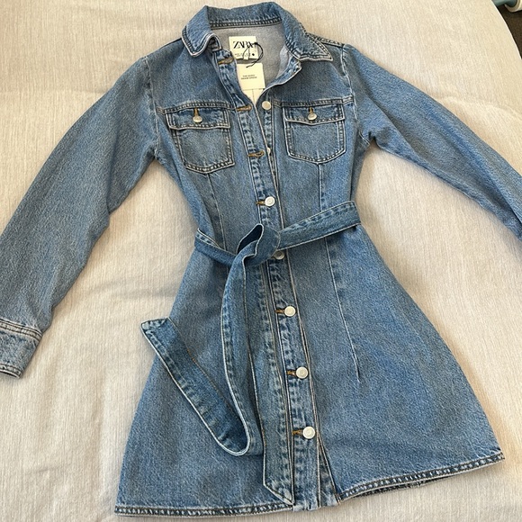 Zara Denim Dress - Picture 3 of 4